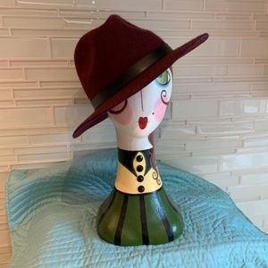 Woman's Wool Structured Hat With Leather Band